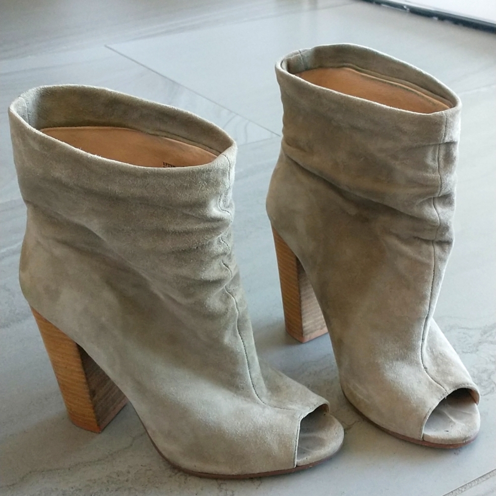 Chinese Laundry Laurel